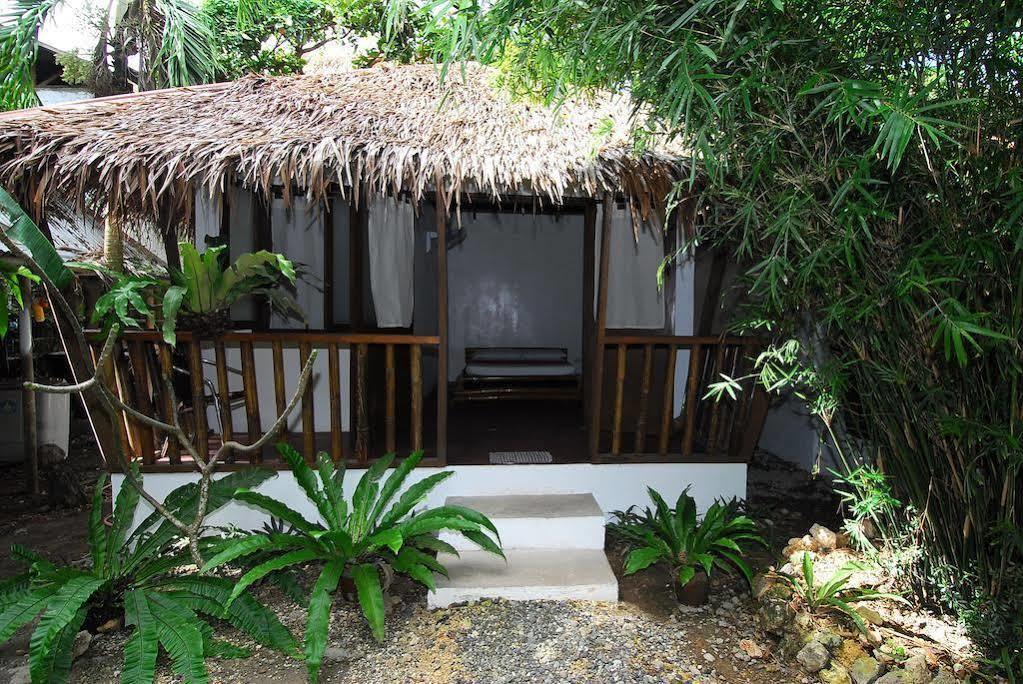 Blue Bayou Bungalows Balabag  Kültér fotó